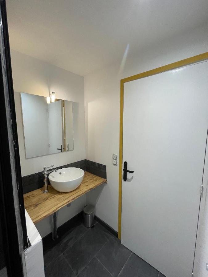 T2 Bis Cosy Proche Gare Lourdes Exterior foto